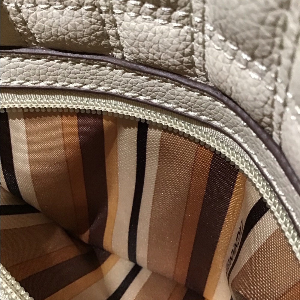 Tignanello Cream Leather Handbag New without Tags - Picture 10 of 16